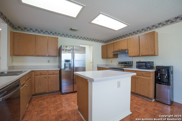 Image 10 of 24 For 13506 Magnolia Brk