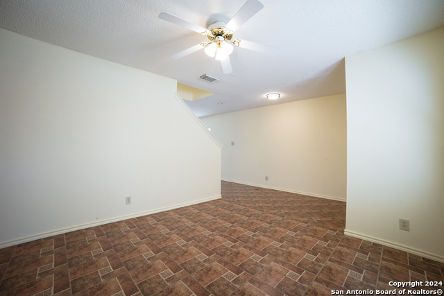 Image 4 of 24 For 13506 Magnolia Brk