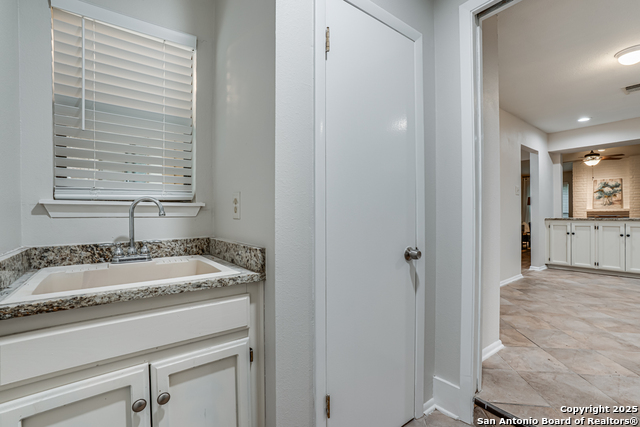 Image 28 of 31 For 11911 Caraway Cove