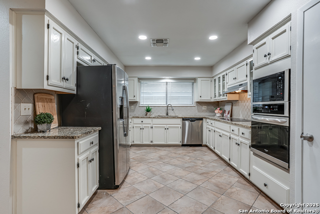 Image 8 of 31 For 11911 Caraway Cove