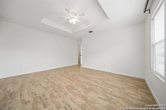 Image 16 of 27 For 3939 Wisteria Way
