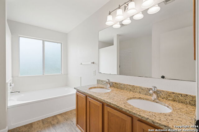 Image 17 of 27 For 3939 Wisteria Way