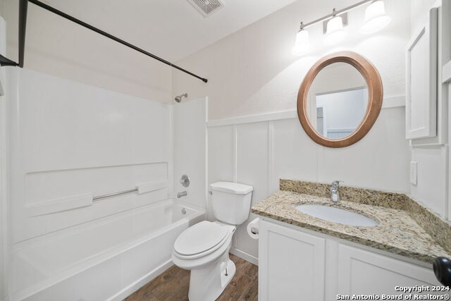 Image 21 of 27 For 3939 Wisteria Way