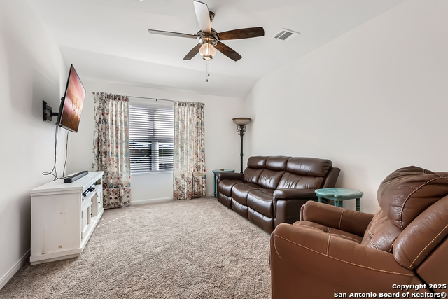 Image 17 of 19 For 31773 Nimbus Dr