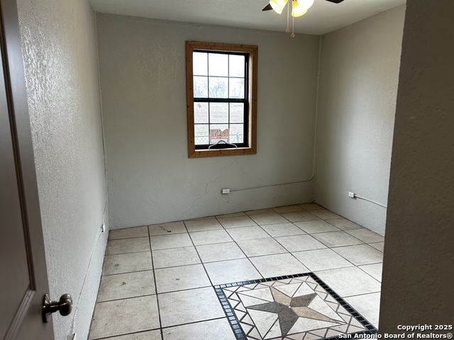 Image 11 of 26 For 712 Green  