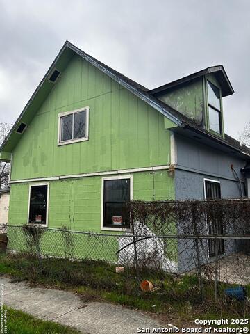 Image 3 of 26 For 712 Green  