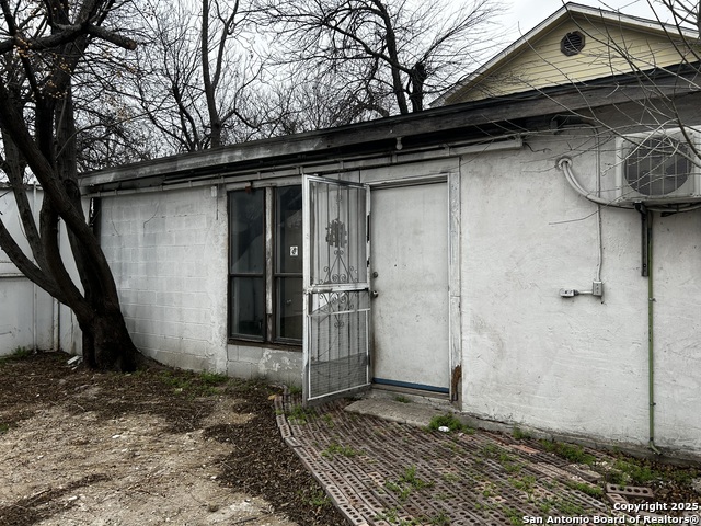 Image 7 of 26 For 712 Green  