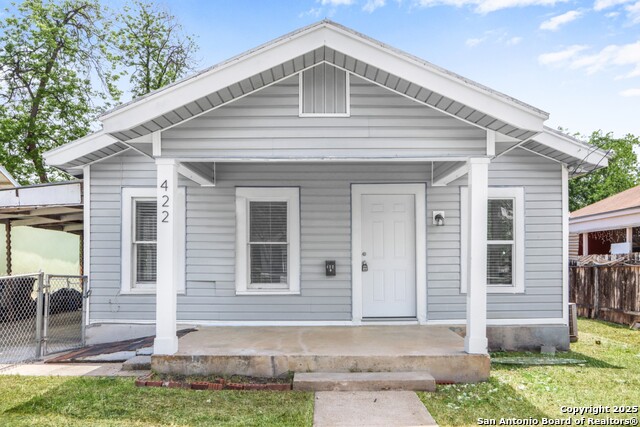 Image 2 of 32 For 422 Buckingham Avenue