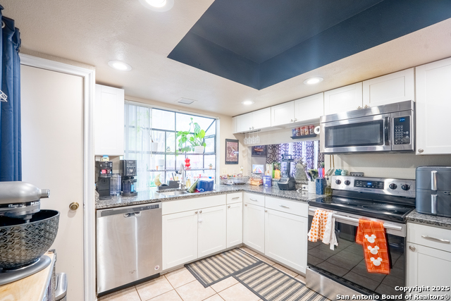 Image 10 of 20 For 6405 Honey Hill