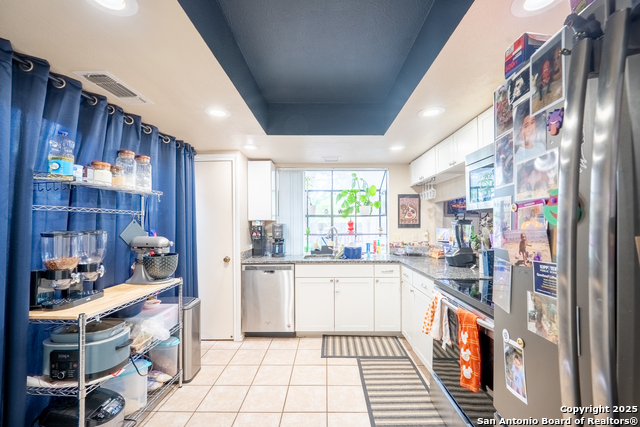 Image 11 of 20 For 6405 Honey Hill