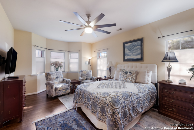 Image 11 of 32 For 2822 Swandale St.