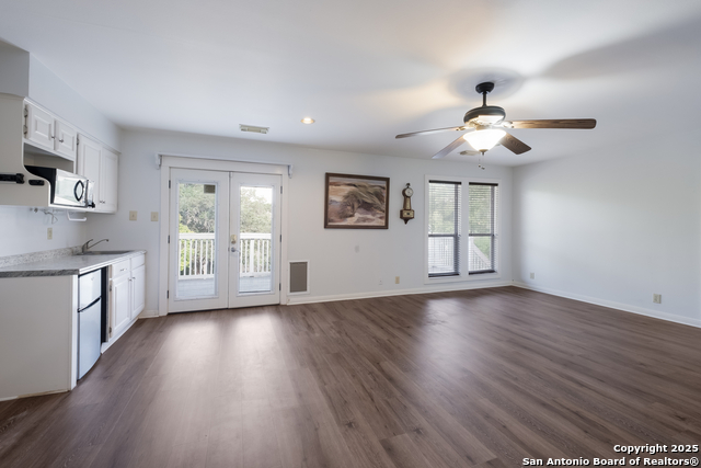 Image 16 of 32 For 2822 Swandale St.