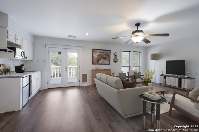 Image 17 of 32 For 2822 Swandale St.