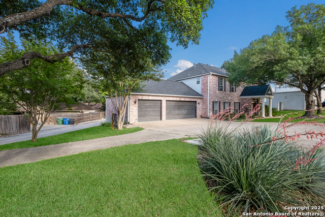 Image 3 of 32 For 2822 Swandale St.