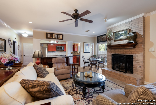 Image 6 of 32 For 2822 Swandale St.