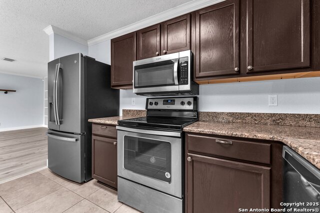 Image 19 of 48 For 18606 Paloma Wood