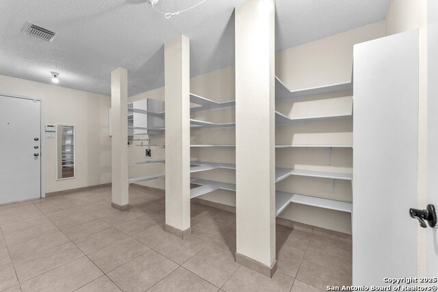 Image 21 of 48 For 18606 Paloma Wood