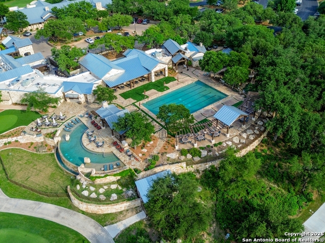 Listing photo id 6 for 45 Mayacama