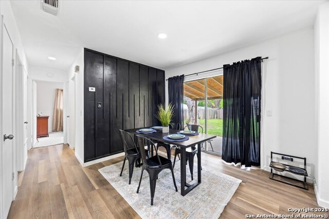 Image 13 of 36 For 7722 Strolling Ln