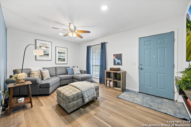 Image 4 of 36 For 7722 Strolling Ln