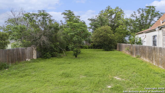 Image 4 of 11 For 620 Sherman  