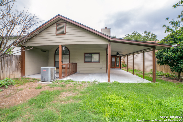 Listing photo id 31 for 10210 Apricot Field