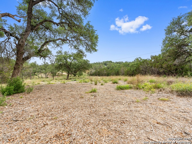Listing photo id 38 for 504 | 506 Oak Grove