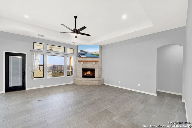 Image 9 of 32 For 741 Highland St