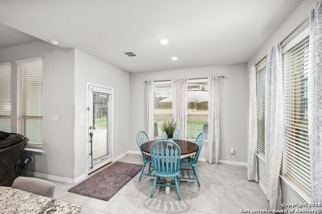 Listing photo id 14 for 14447 Costa Leon