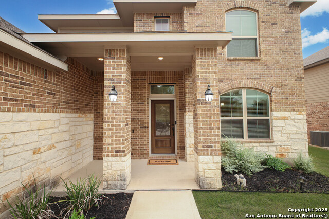 Listing photo id 35 for 14447 Costa Leon