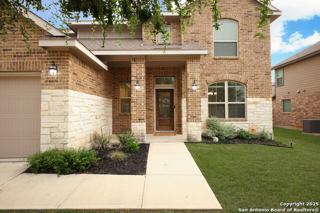 Listing photo id 39 for 14447 Costa Leon