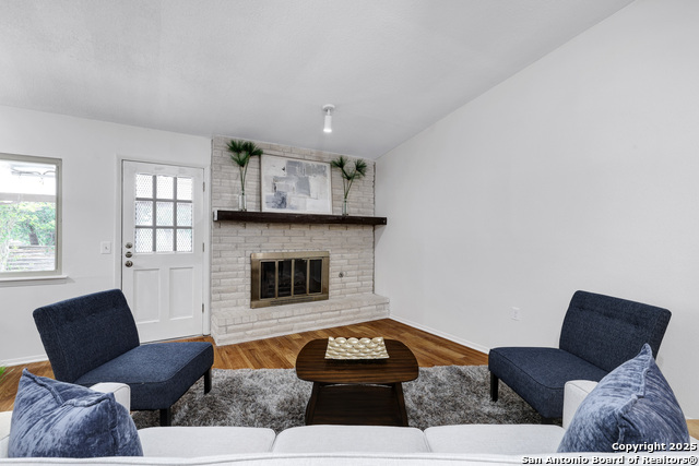 Listing photo id 8 for 14320 Forum Rd