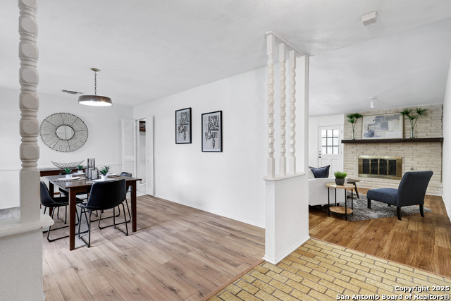 Listing photo id 4 for 14320 Forum Rd