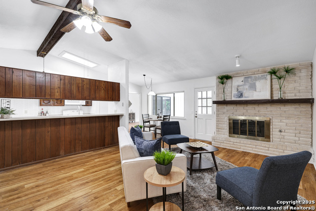 Listing photo id 6 for 14320 Forum Rd