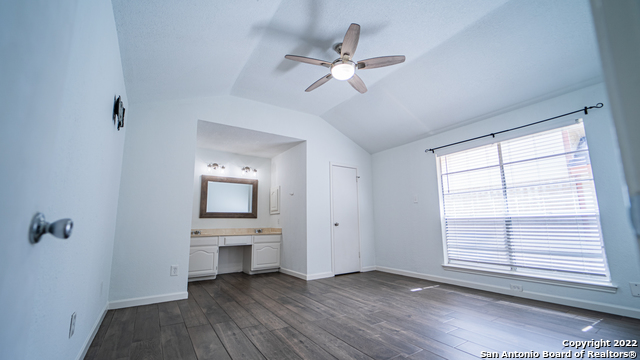 Image 23 of 45 For 9410 Woodland Hills