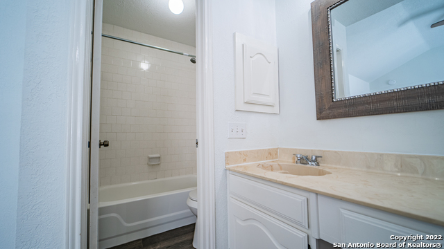 Image 29 of 45 For 9410 Woodland Hills