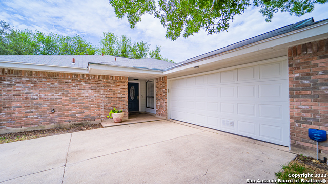Image 3 of 45 For 9410 Woodland Hills