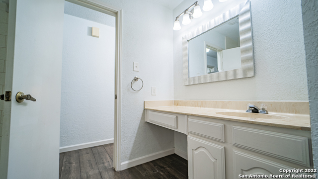 Image 35 of 45 For 9410 Woodland Hills