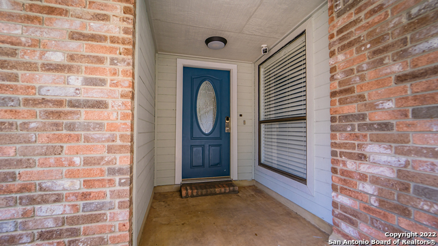 Image 4 of 45 For 9410 Woodland Hills
