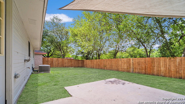 Image 42 of 45 For 9410 Woodland Hills