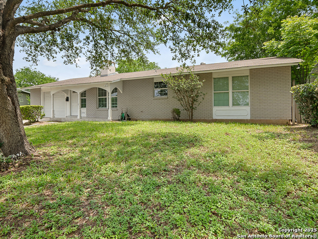 Listing photo id 0 for 3354 Bob Billa