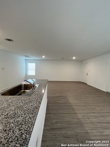 Image 11 of 37 For 7246 Plow Run