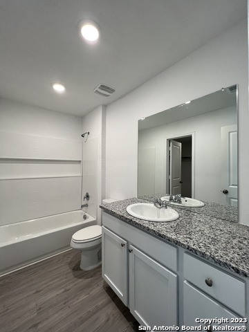 Image 32 of 37 For 7246 Plow Run