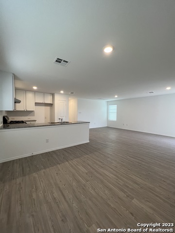 Image 5 of 37 For 7246 Plow Run