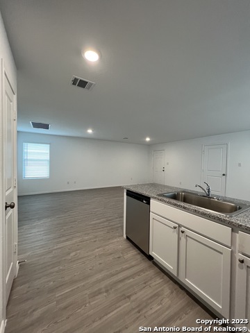 Image 8 of 37 For 7246 Plow Run