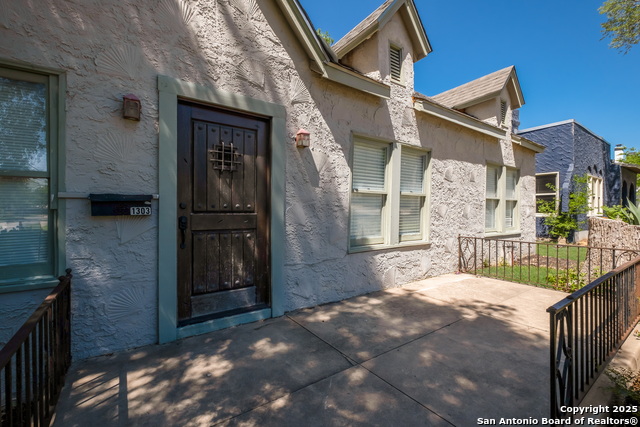 Image 4 of 32 For 1303 Hicks Avenue