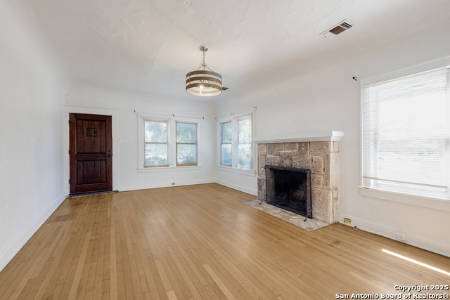 Image 8 of 32 For 1303 Hicks Avenue
