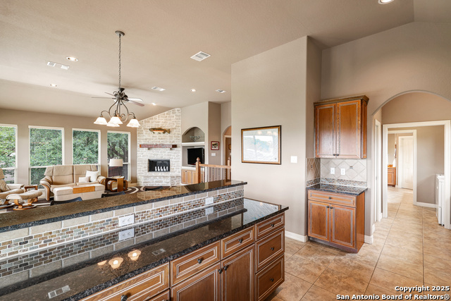 Image 20 of 36 For 1298 Oakridge Lane