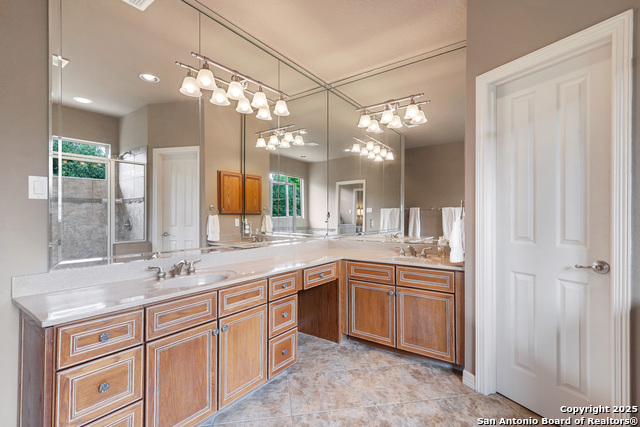 Image 25 of 36 For 1298 Oakridge Lane