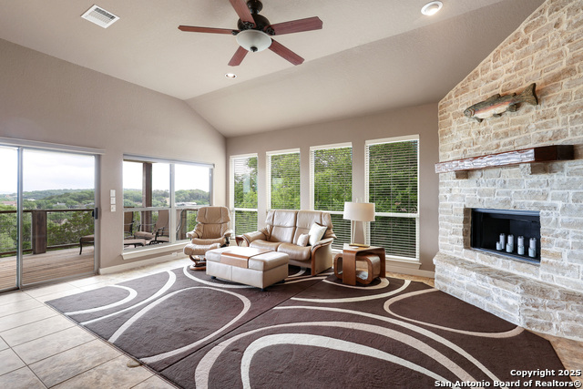 Image 6 of 36 For 1298 Oakridge Lane